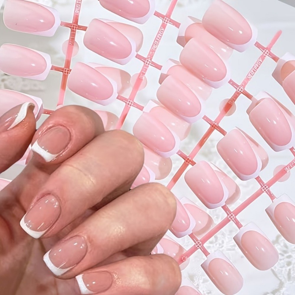 120個入りショートスクエアフレンチチッププレスオンネイル、 - Nail Art Extension のレビューと価格